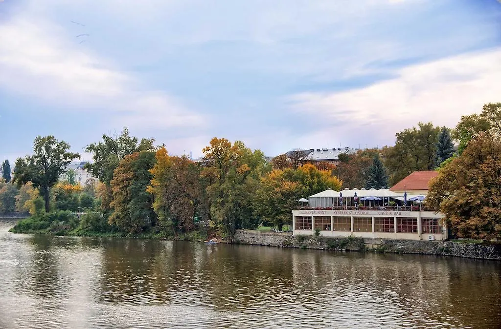 Riverside Apartment Πράγα